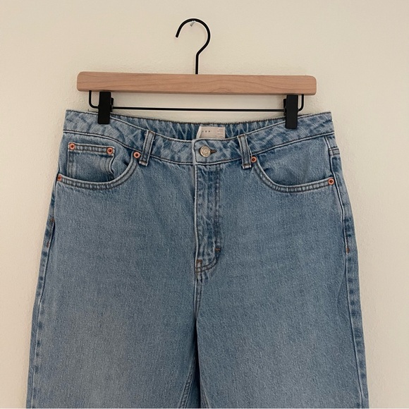 Topshop High Rise Petite Light Blue Mom Jeans - Picture 2 of 9